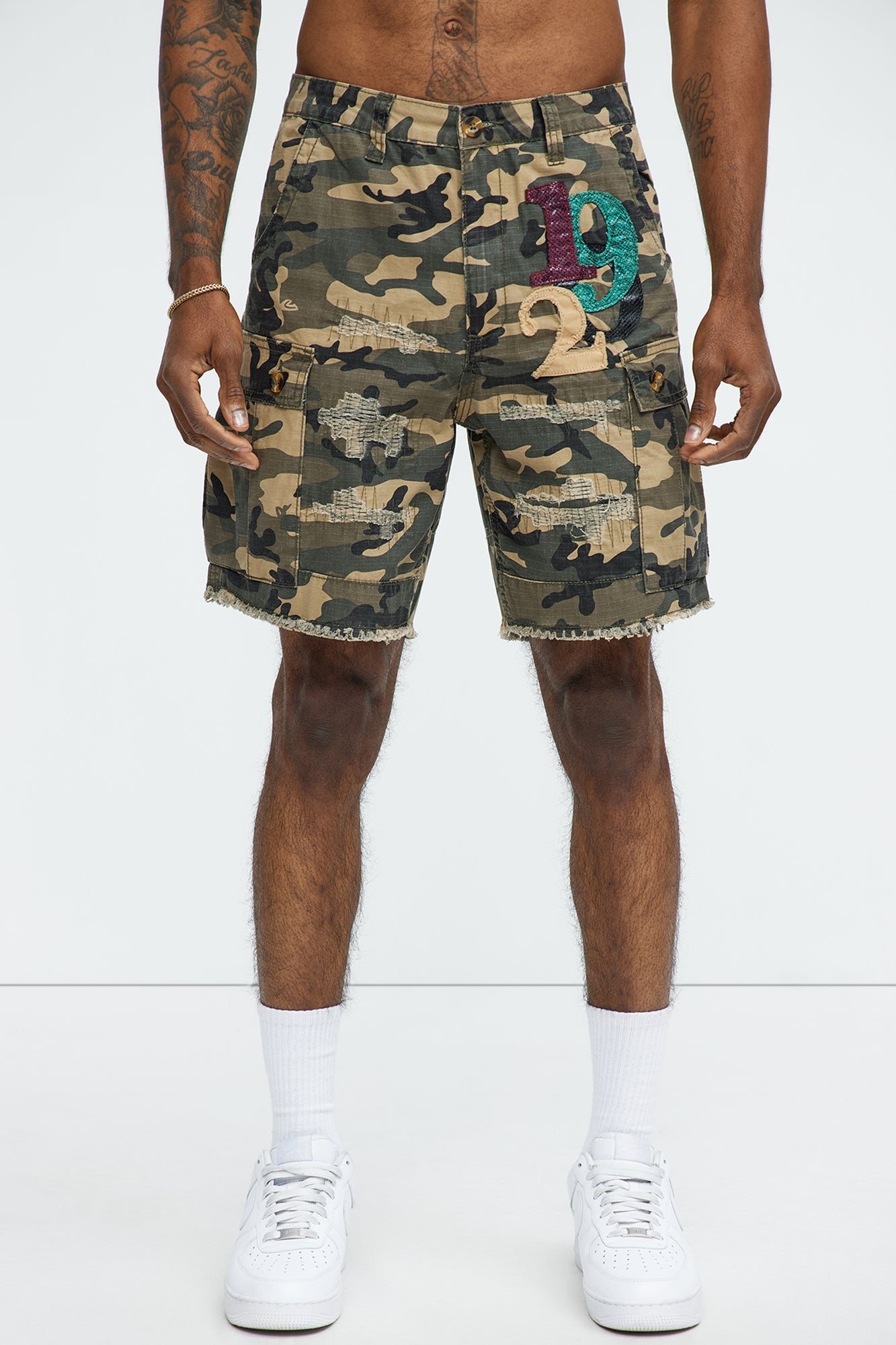 On Command Paint Splatter Camo Shorts - Brown Combo Regular Fit